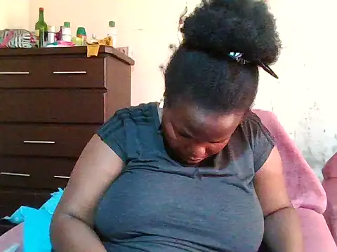 sexybigboobz live cam on StripChat