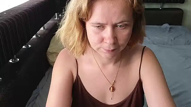 Riley_Roo webcam