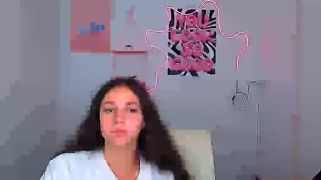 KissMeJulia webcam