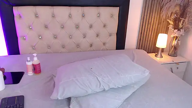 Sia_Foxx01 webcam