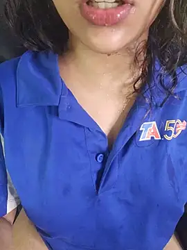 callmeshreya live sex cam