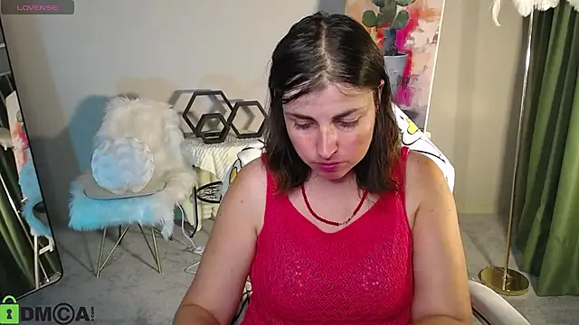 MartaEdams live cam on StripChat