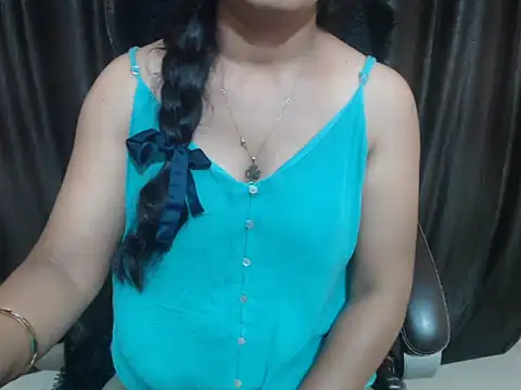 Kudi_Kiyara webcam