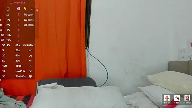 lilybaudyn_ webcam