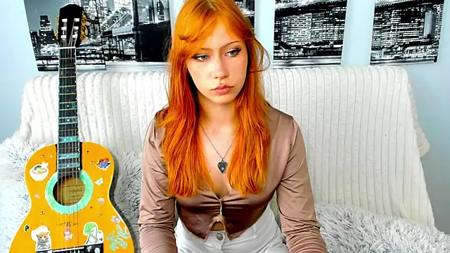 Fleur__Fox webcam