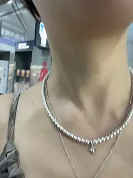 Zoe-520 Live Webcam on Stripchat