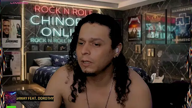 chino_roz live cam on StripChat