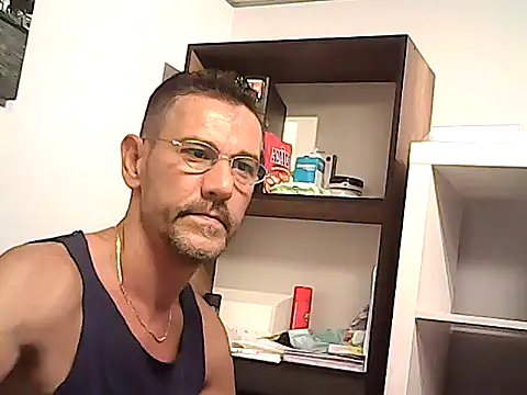 mastercharisma35 (Ask my age) - like tips pls. ı stand up for you.. okey