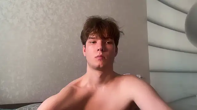 tomasdickpick (M twink) - take off a T-shirt