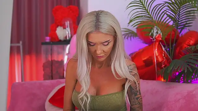 fallingangel live cam on StripChat