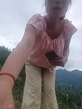 Linda-yiyi webcam