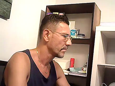 mastercharisma35 webcam
