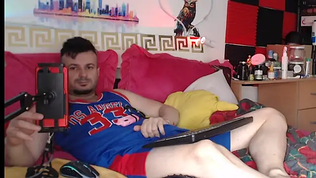 Hugec0ck007 live cam on StripChat
