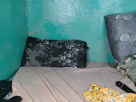 Honey_Glow_ live cam on StripChat