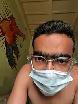 ronzy_69 live cam on StripChat