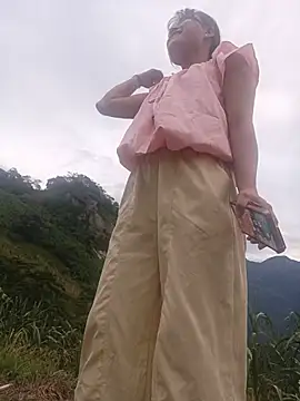 Linda-yiyi webcam