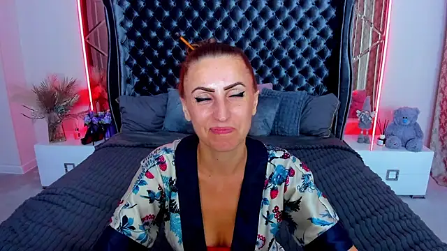 Rebecca_Diamond live cam on StripChat
