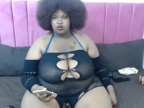 BustyBmw webcam