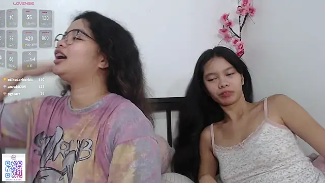 ShiningGliteer live sex cam