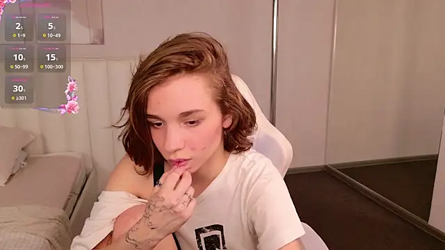 Rebecca_Ford webcam