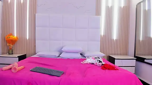 miia_thompsoon webcam