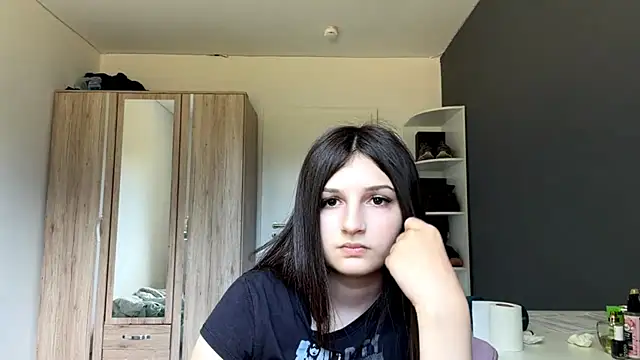 SpanishRooter webcam
