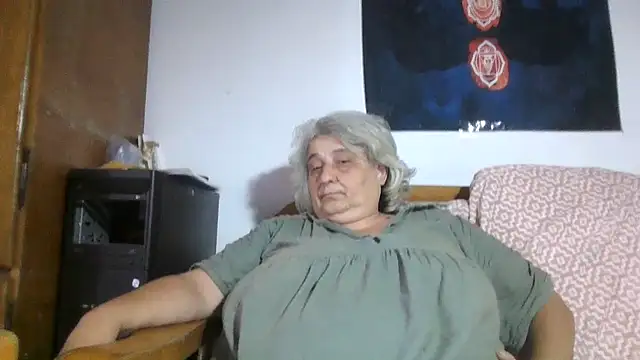 ExquisiteMature webcam
