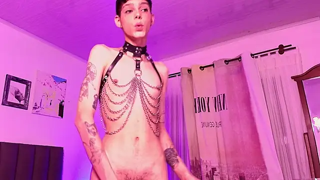 Varya_Ferreira live cam on StripChat