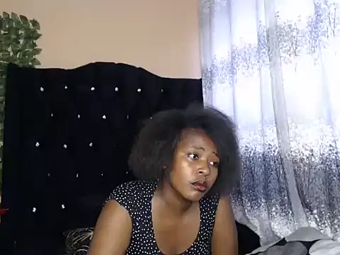 kinkyveeluvu's live room
