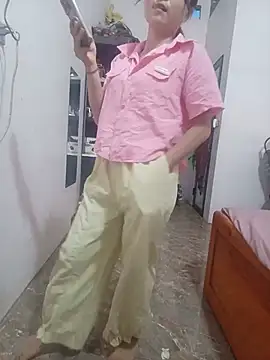 Linda-yiyi webcam