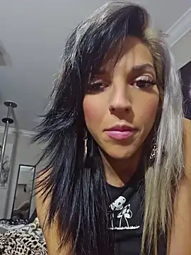 lil_jiggly live cam on StripChat