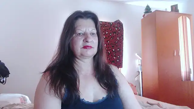 ExtasyMature live cam on StripChat