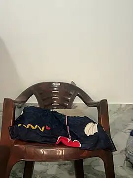 paribaby09 live cam on StripChat