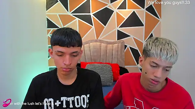 Juan_Nd_Steven live cam on StripChat