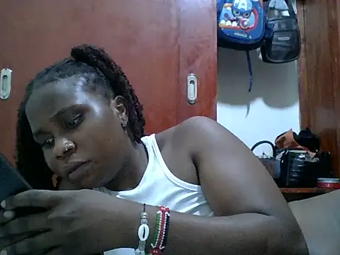 yummyychocolate_ webcam