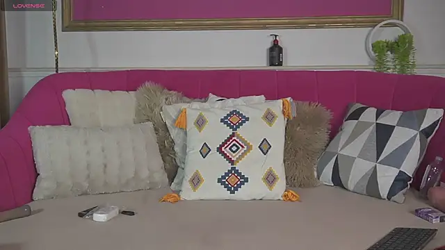 LoriMinelli webcam