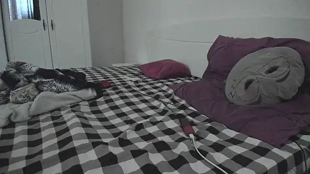 wetladyjoy webcam