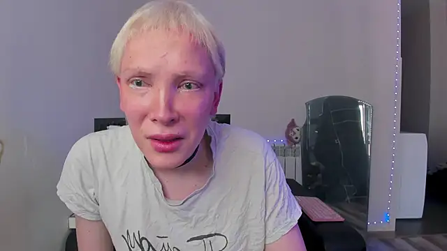 Модель: Lyricca