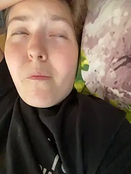 SweetyCute7 live cam