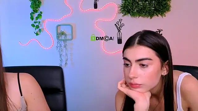 nekky_mouse - Nekky_mouse's free webcam - UK Sex Cams