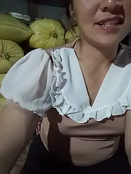 Maikute9696 live cam on StripChat