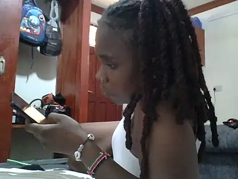 yummyychocolate_ webcam