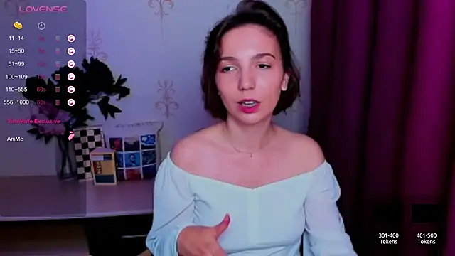 KindHazelHere_ webcam
