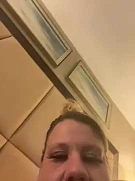 BBCLuvinJuicyPeach webcam