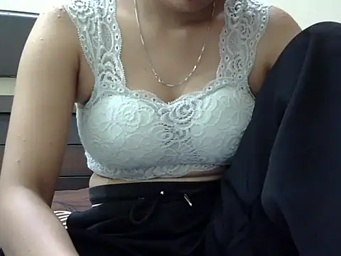 kAVYA_05 webcam