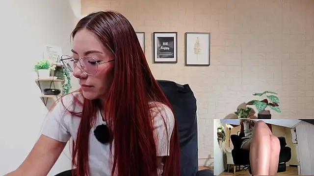 MissOffice_ webcam