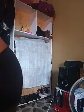 SassyQueenJ webcam