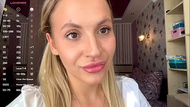 CelineBetzel webcam