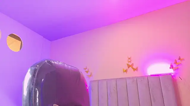 Nascary_Fox live cam on StripChat