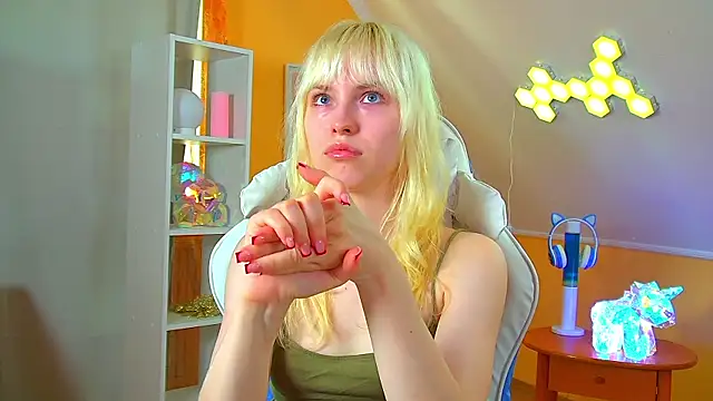 HannahHollis live cam on StripChat